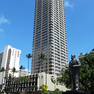 Resort Express Waikiki By Ihg ***