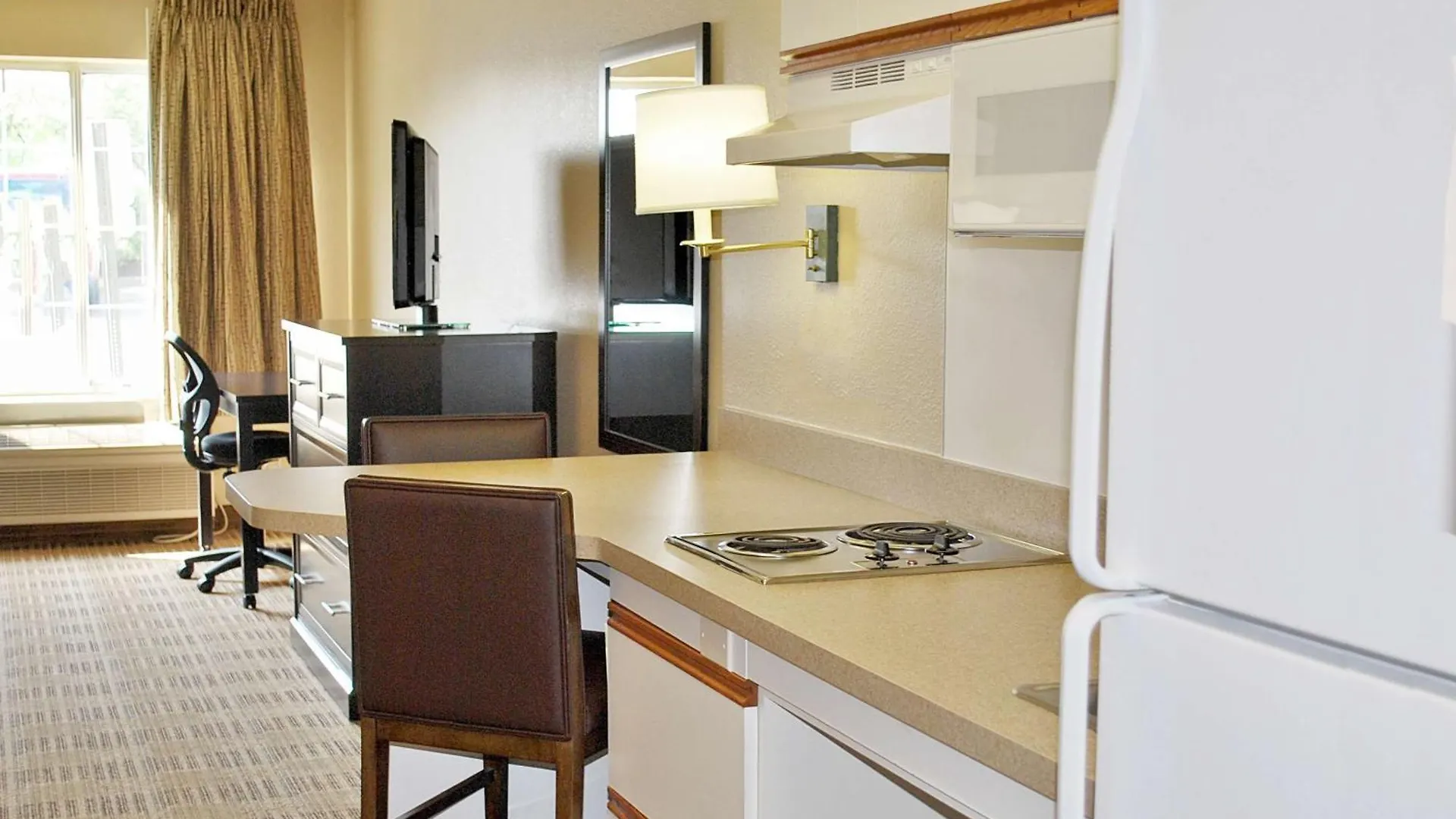 Extended Stay America Suites - Meadowlands - East Rutherford Hotel