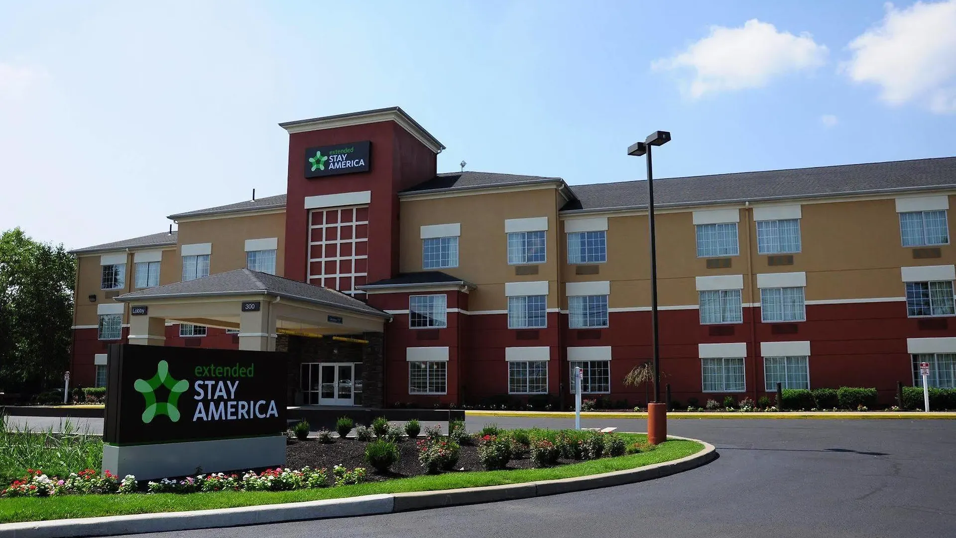Extended Stay America Suites - Meadowlands - East Rutherford Hotel